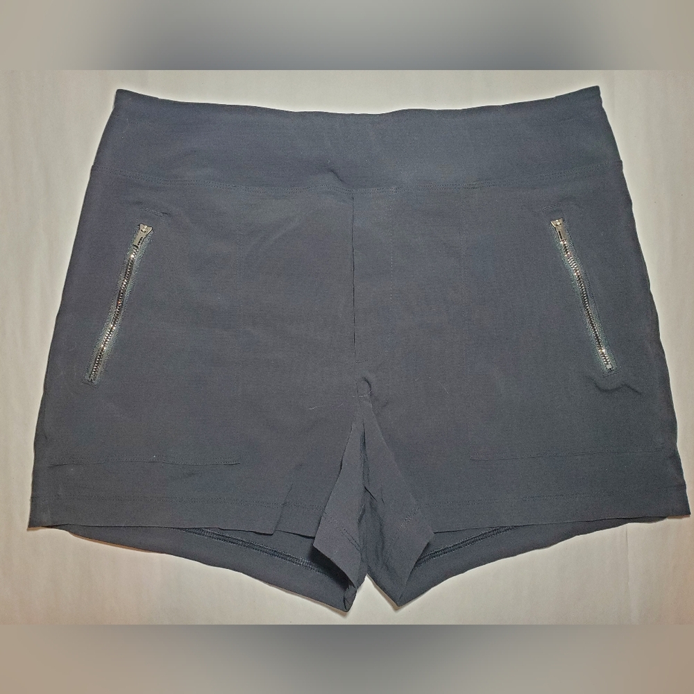 Athleta Black Athletic Shorts Moisture-Wicking Performance